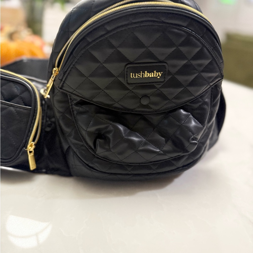 Tushbaby Black Quilted Baby Bag WITH Extender